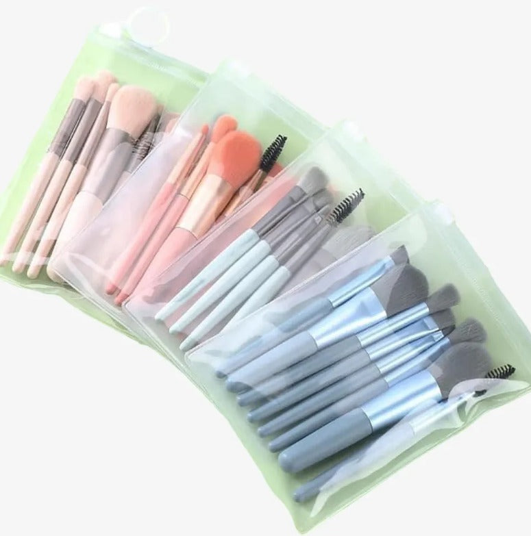 Makeup Brush Kit – 8PC Professional Set with Travel Pouch